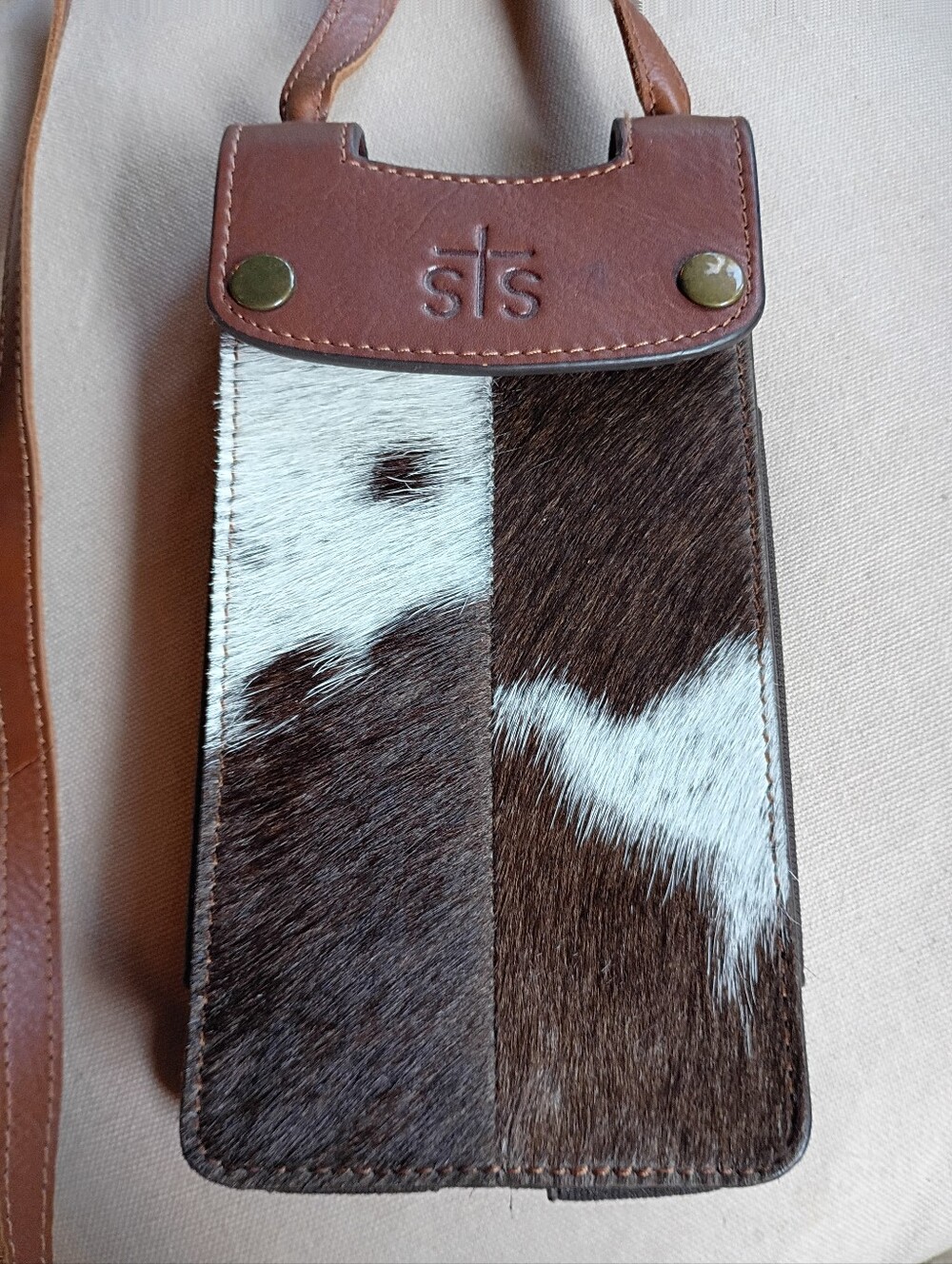STS Ranchwear Crossbody Phone Bag